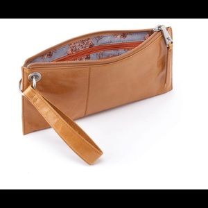 Hobo VIDA Clutch